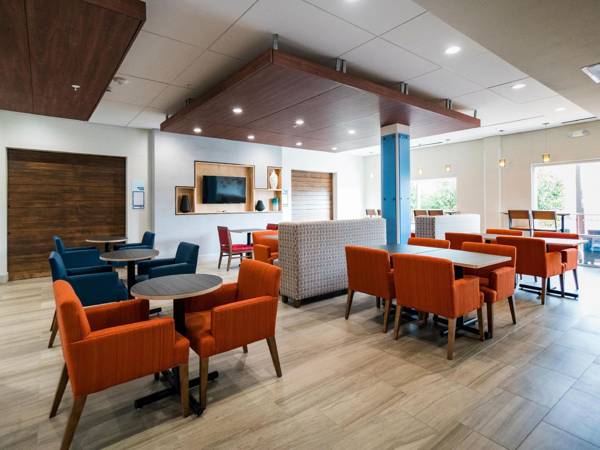 Holiday Inn Express & Suites - Southaven Central - Memphis By Ihg Bagian luar foto