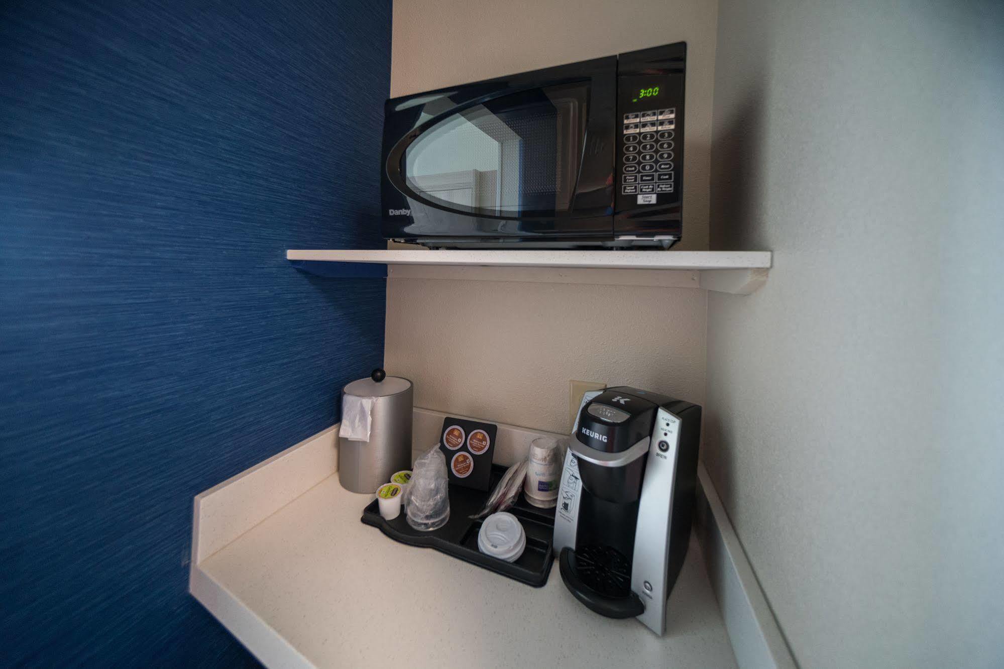 Holiday Inn Express & Suites - Southaven Central - Memphis By Ihg Bagian luar foto